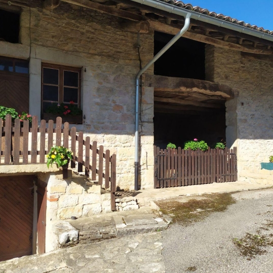  Pays de l'ain immobilier : House | SAINT-MARTIN-DU-MONT (01160) | 95 m2 | 380 000 € 