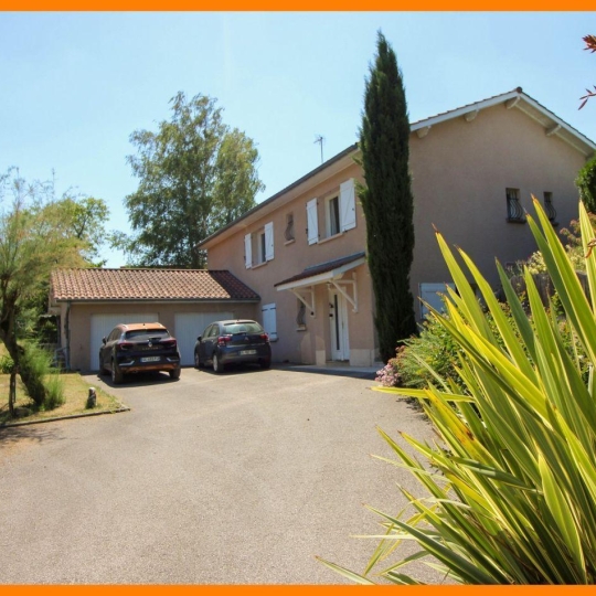  Pays de l'ain immobilier : Maison / Villa | BRESSOLLES () | 160 m2 | 520 000 € 