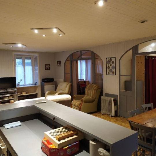  Pays de l'ain immobilier : Maison / Villa | SAINT-MARTIN-DU-MONT (01160) | 189 m2 | 188 000 € 