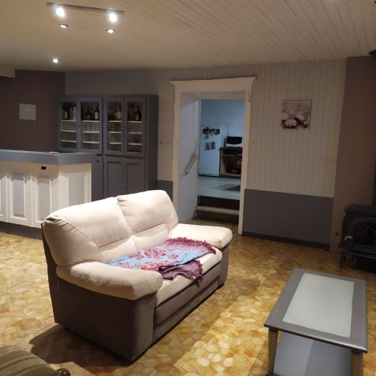  Pays de l'ain immobilier : Maison / Villa | SAINT-MARTIN-DU-MONT (01160) | 189 m2 | 188 000 € 
