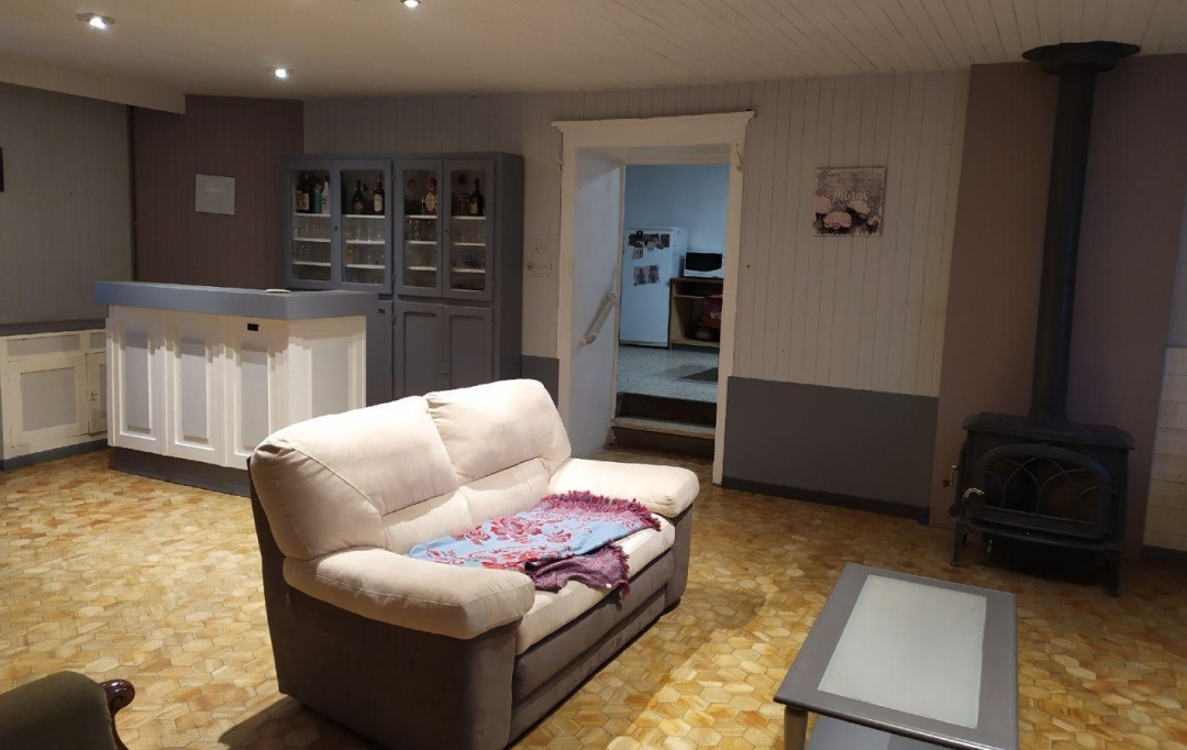 Pays de l'ain immobilier : Maison / Villa | SAINT-MARTIN-DU-MONT (01160) | 189 m2 | 188 000 € 