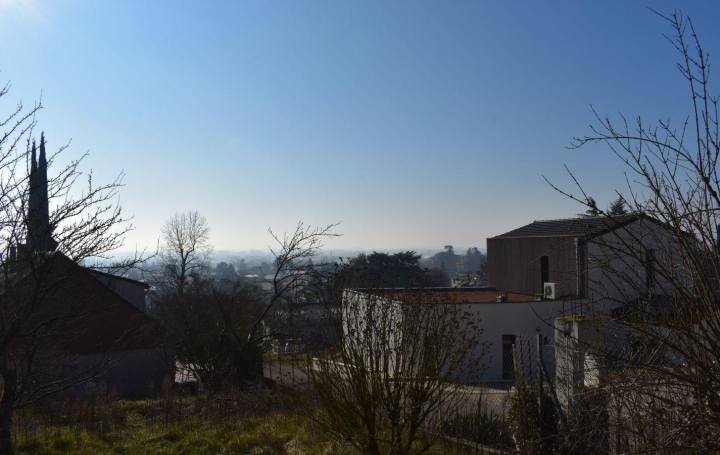 Terrain   BEYNOST   230 000 € 