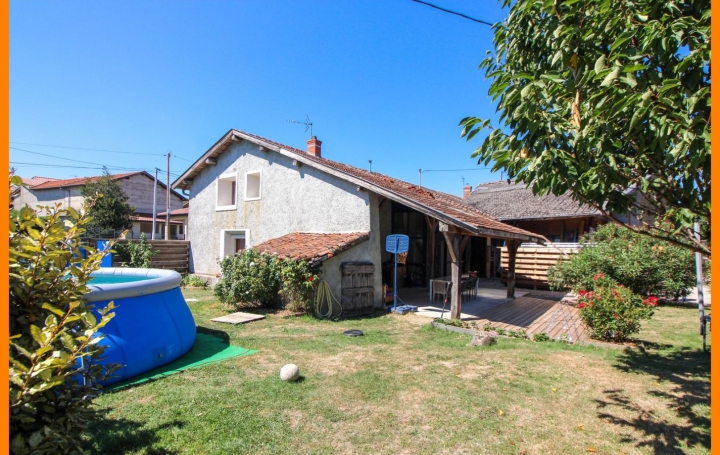 Maison PEROUGES 150 m2 350 000 € Maison PEROUGES 150 m2 350 000 €